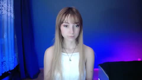 Snapshot of luciacam20 chatting on 03/01/25, 07:26 Lucy online show from 03/01/25, 07:26