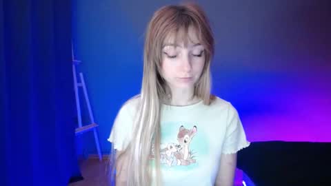 Snapshot of luciacam20 chatting on 03/12/25, 04:56 Lucy online show from 03/12/25, 04:56