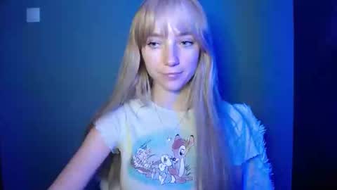 Snapshot of luciacam20 chatting on 09/29/25, 06:57 Lucy online show from 09/29/25, 06:57