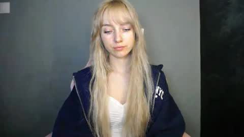 Lucy online show from 04/12/26, 06:24