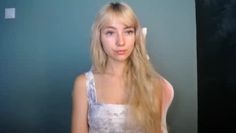Lucy online show from 06/06/26, 07:02