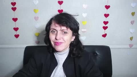 Snapshot of luciami chatting on 01/21/25, 06:12 LuciaMi online show from 01/21/25, 06:12