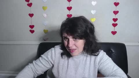 Snapshot of luciami chatting on 02/09/25, 06:01 LuciaMi online show from 02/09/25, 06:01