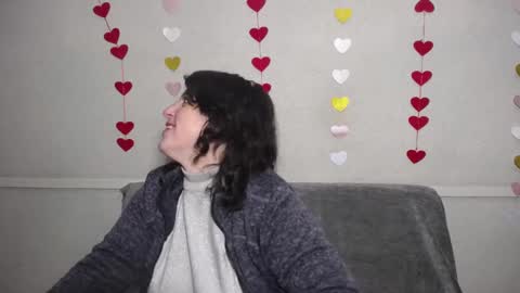 Snapshot of luciami chatting on 02/15/25, 06:02 LuciaMi online show from 02/15/25, 06:02