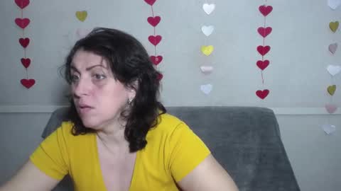 Snapshot of luciami chatting on 02/24/25, 06:26 LuciaMi online show from 02/24/25, 06:26