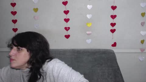 Snapshot of luciami chatting on 02/25/25, 06:09 LuciaMi online show from 02/25/25, 06:09