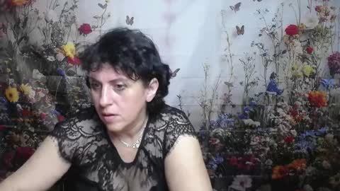 Snapshot of luciami chatting on 09/23/25, 06:16 LuciaMi online show from 09/23/25, 06:16