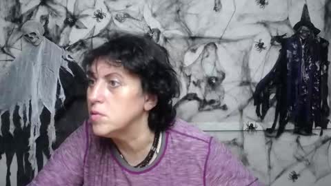 Snapshot of luciami chatting on 10/19/25, 05:02 LuciaMi online show from 10/19/25, 05:02