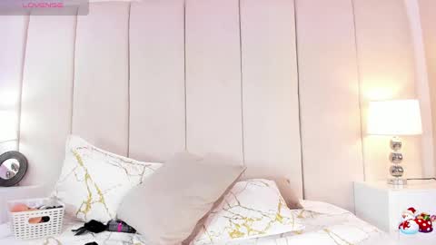 Lisseth  online show from 12/24/24, 02:10