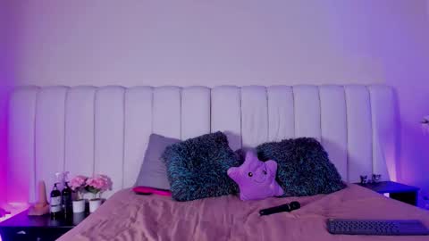 Lisseth  online show from 10/16/25, 11:39