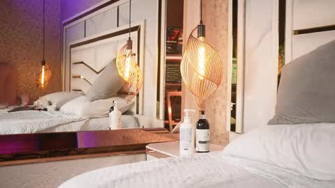 luciana_agudelo online show from 04/21/26, 01:42