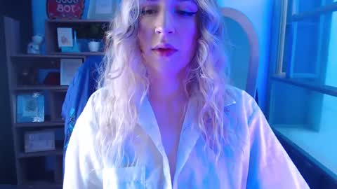 Luciana Evans online show from 02/20/25, 01:30