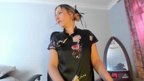 Luciana Evans online show from 01/16/26, 03:05