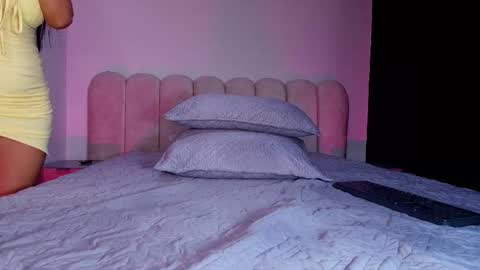 Snapshot of luciana_jam_ chatting on 11/15/25, 03:15 instagram luciana417 online show from 11/15/25, 03:15