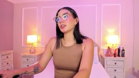    online show from 09/30/25, 03:44