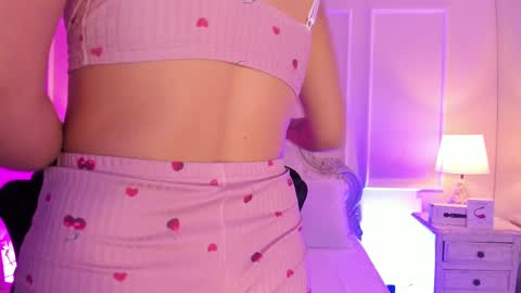    online show from 10/10/25, 04:22