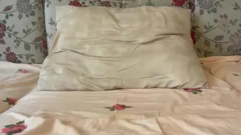 Mysterious Girl online show from 11/01/25, 07:21