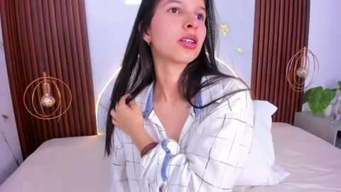 Snapshot of lucianasmith_ chatting on 04/30/26, 08:15 Luci online show from 04/30/26, 08:15