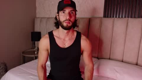 Snapshot of luciano_ferrer chatting on 10/07/25, 10:51 Luciano online show from 10/07/25, 10:51