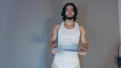 Snapshot of luciano_ferrer chatting on 10/09/25, 08:51 Luciano online show from 10/09/25, 08:51