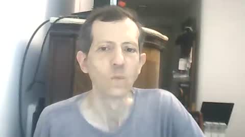 Snapshot of lucianoaxel chatting on 03/31/26, 06:41 Luciano online show from 03/31/26, 06:41