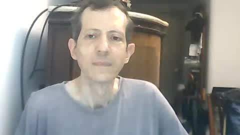Snapshot of lucianoaxel chatting on 04/02/26, 01:58 Luciano online show from 04/02/26, 01:58