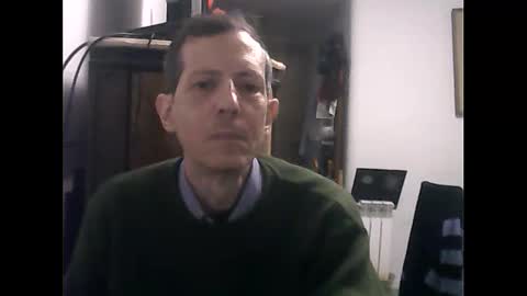 Snapshot of lucianoaxel chatting on 05/16/26, 09:46 Luciano online show from 05/16/26, 09:46