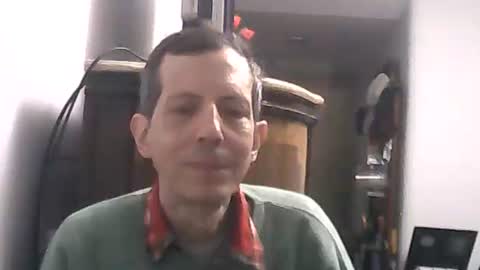 Snapshot of lucianoaxel chatting on 05/30/26, 01:57 Luciano online show from 05/30/26, 01:57