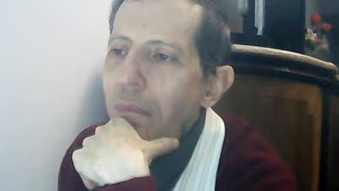 Snapshot of lucianoaxel chatting on 07/17/26, 01:56 Luciano online show from 07/17/26, 01:56