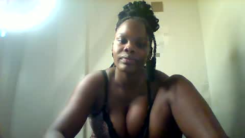 Snapshot of luciaresa chatting on 07/07/26, 03:42 luciaresa online show from 07/07/26, 03:42