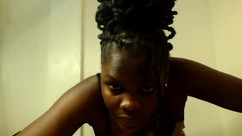 Snapshot of luciaresa chatting on 07/15/26, 06:02 luciaresa online show from 07/15/26, 06:02