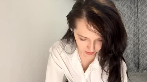 Mary online show from 12/15/25, 05:17