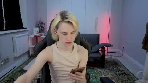 Angelok online show from 03/17/26, 11:24