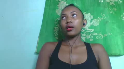 lucie196645 online show from 04/20/26, 06:38