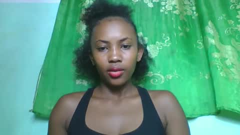 lucie196645 online show from 04/21/26, 04:56