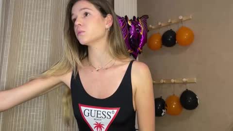 Lucie hot follow me on  online show from 10/22/25, 06:18