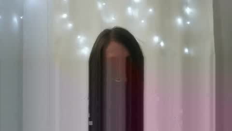 LucieMack online show from 10/27/25, 08:24