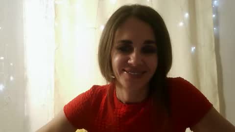 LucieMack online show from 12/22/25, 09:56