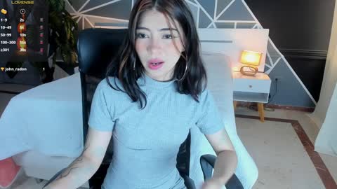 Snapshot of lucifer_dauhgter chatting on 12/12/24, 12:33 Lucy online show from 12/12/24, 12:33