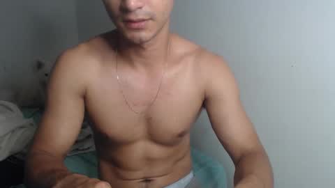 Snapshot of lucifferr_ chatting on 01/22/25, 04:34 leonel online show from 01/22/25, 04:34
