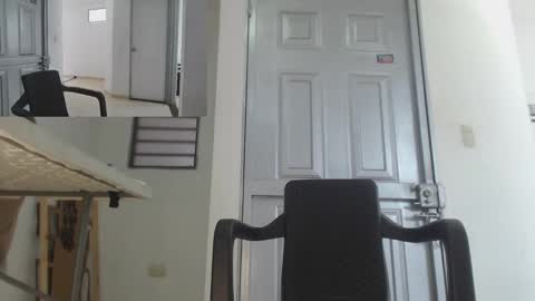 Snapshot of lucifferr_ chatting on 03/09/25, 05:17 leonel online show from 03/09/25, 05:17