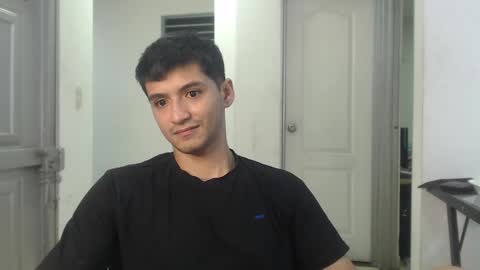 Snapshot of lucifferr_ chatting on 03/12/25, 06:07 leonel online show from 03/12/25, 06:07