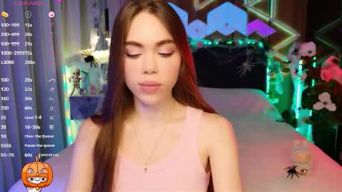 Snapshot of lucifiella chatting on 10/24/25, 03:30 MimiFors online show from 10/24/25, 03:30