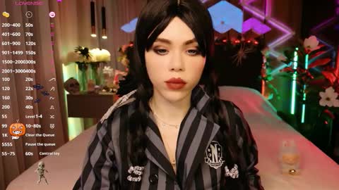 Snapshot of lucifiella chatting on 10/31/25, 03:35 MimiFors online show from 10/31/25, 03:35