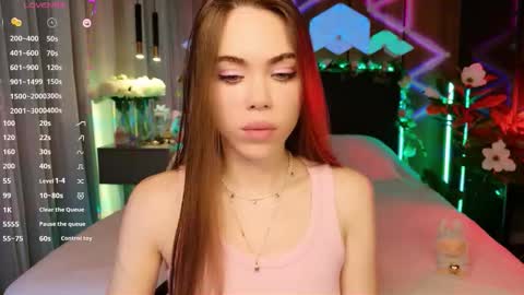 Snapshot of lucifiella chatting on 11/01/25, 03:36 MimiFors online show from 11/01/25, 03:36