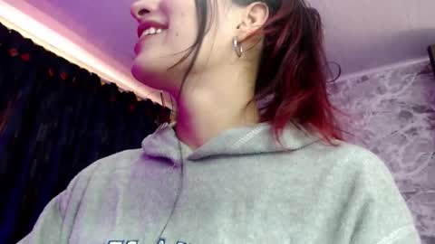 Lucia online show from 11/18/25, 03:49