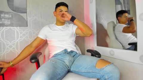 Leo online show from 09/12/25, 11:43