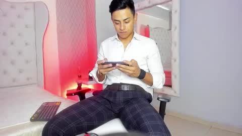 Leo online show from 03/20/26, 11:48