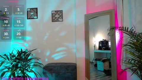 luciiana online show from 01/12/25, 07:32