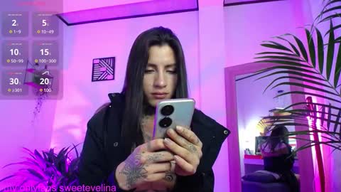 luciiana online show from 02/11/25, 10:50